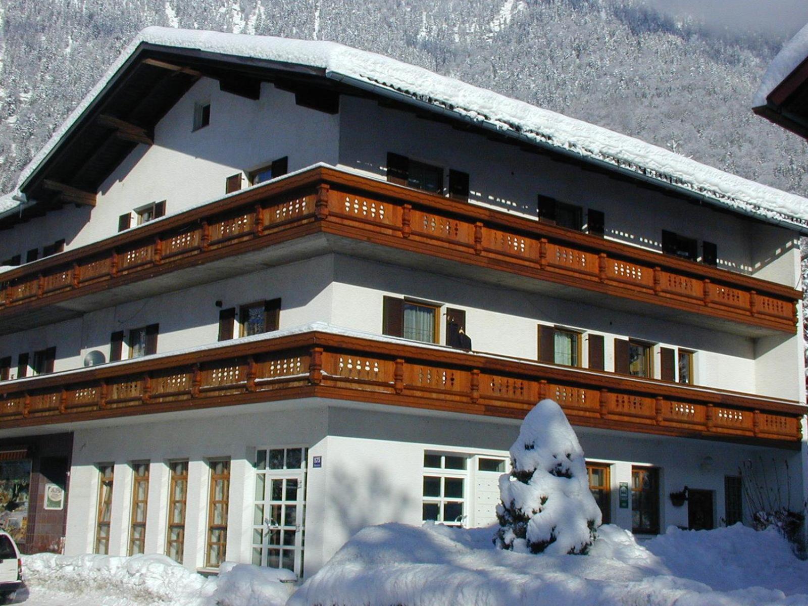 Haus Alpenrose Hotel Обертраун Екстериор снимка